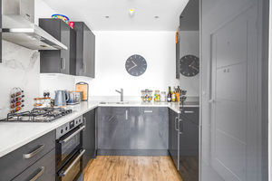 Kitchen- click for photo gallery